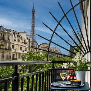Le Cercle Tour Eiffel Hotel Paris